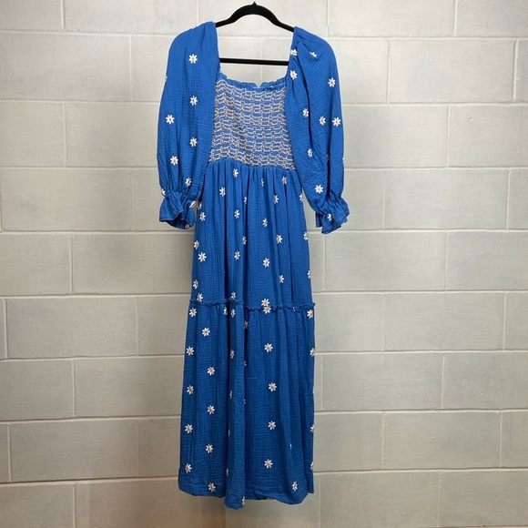 Women's Small‎ Blue Maxi Dress Daisies Smocking Puff Sleeves Square Neck Stretch - Picture 1 of 10